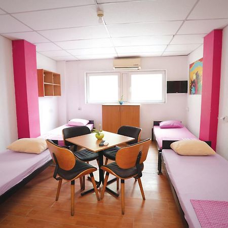 Hiljadnikov Apartments Stip Kültér fotó