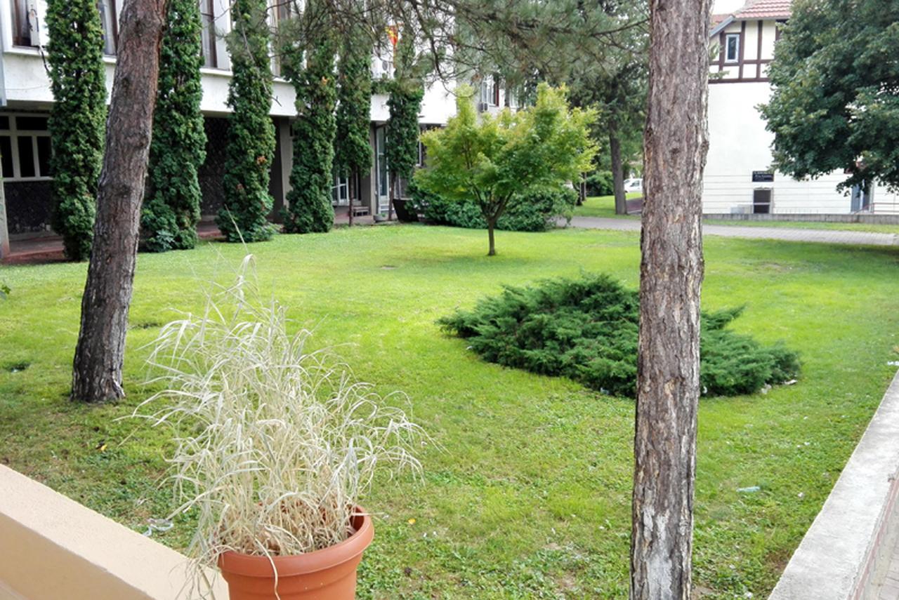 Hiljadnikov Apartments Stip Kültér fotó
